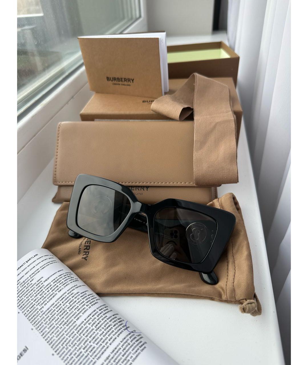 BURBERRY Черные пластиковые солнцезащитные очки, фото 9