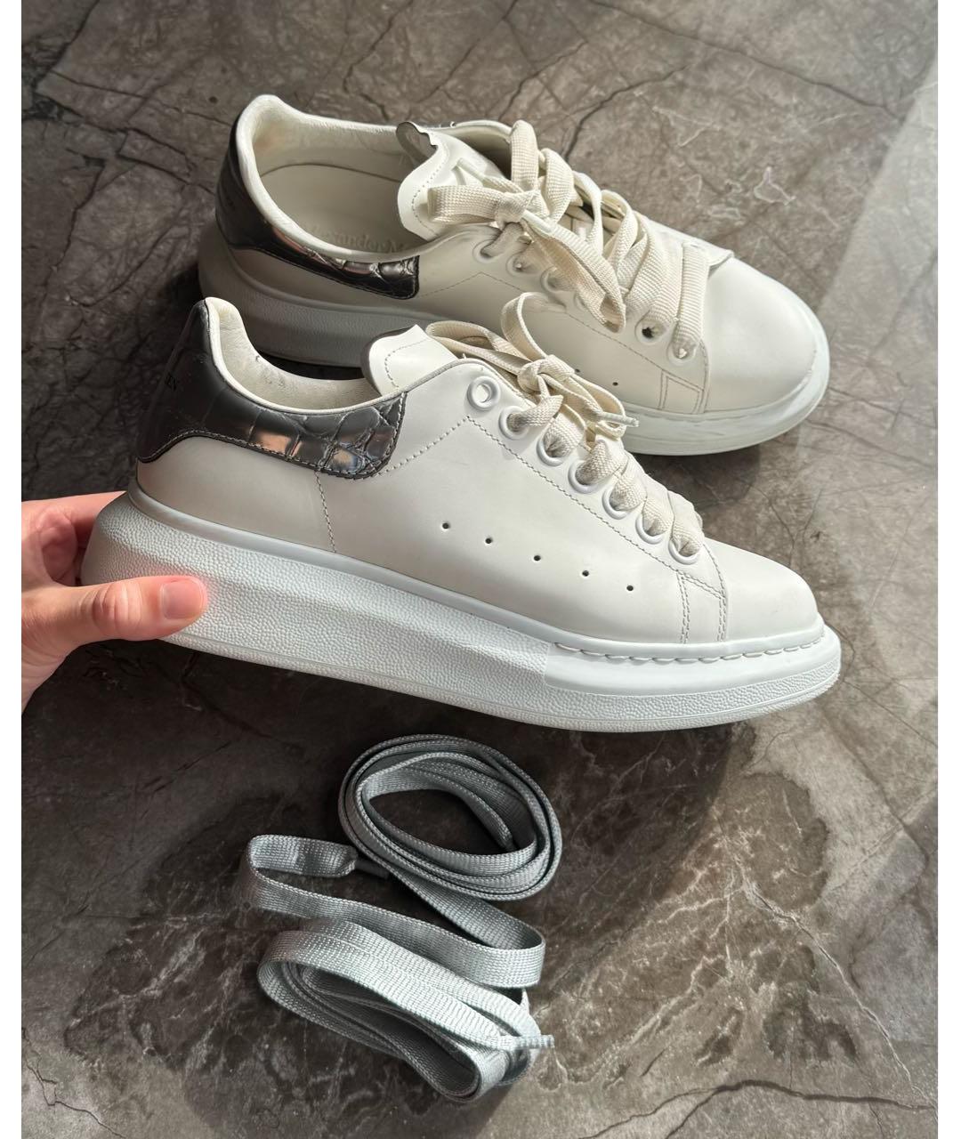 ALEXANDER MCQUEEN Белые кожаные кеды, фото 2