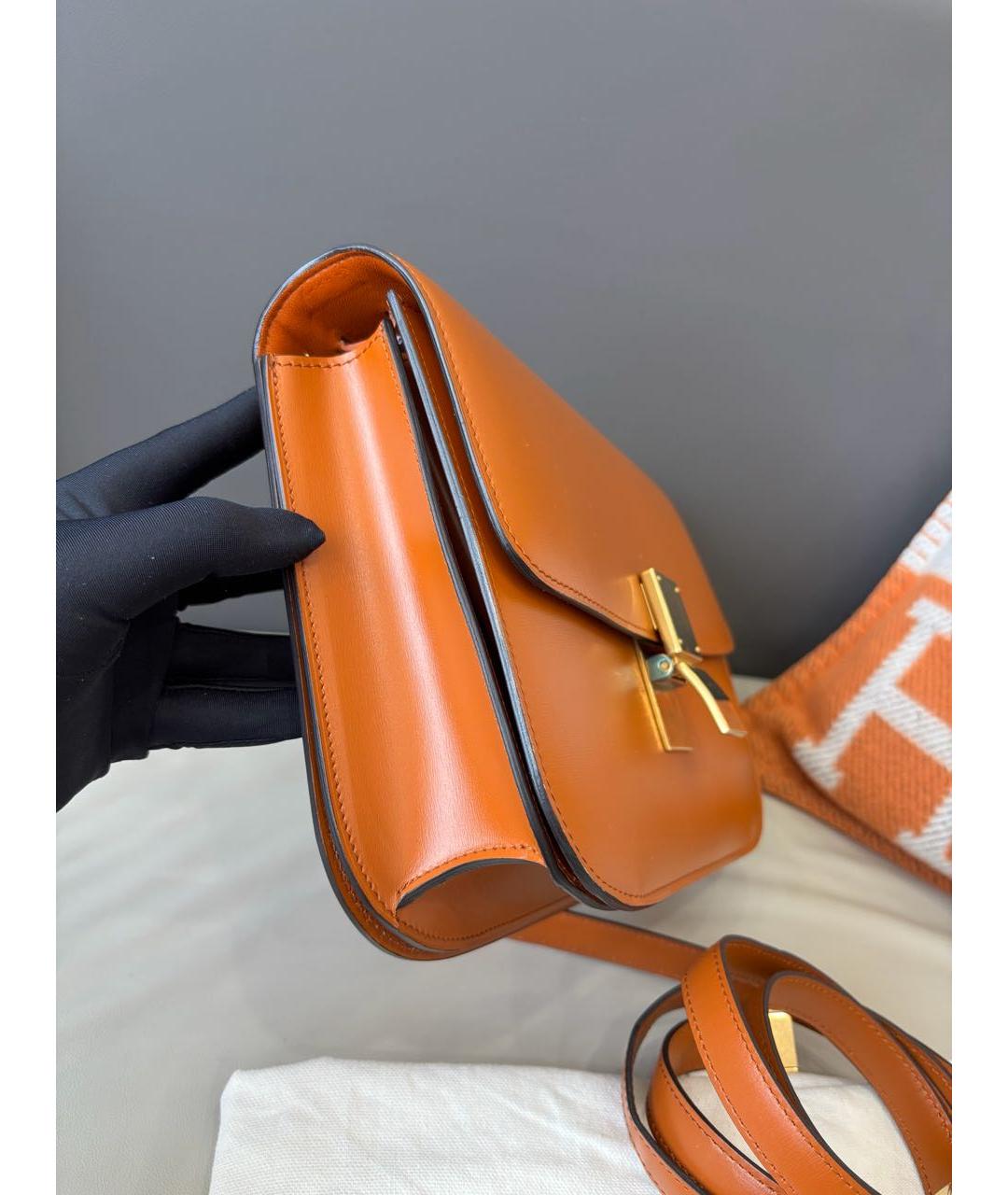 CELINE Оранжевая кожаная сумка через плечо, фото 3