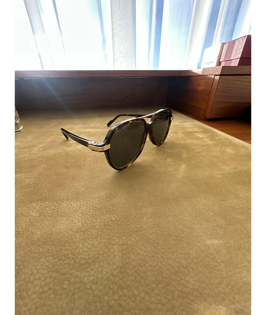 CARTIER Коричневые пластиковые солнцезащитные очки, фото 2