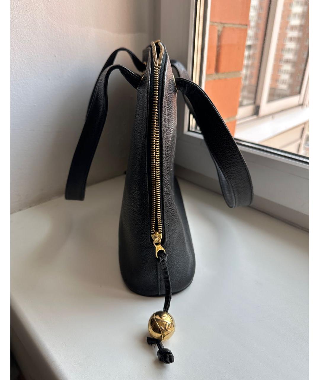 CHANEL Черная кожаная сумка тоут, фото 3