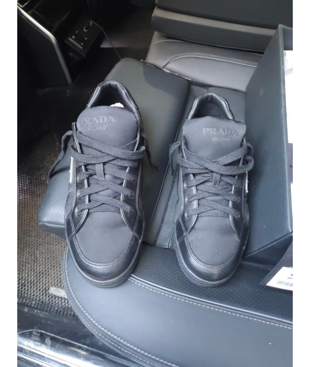 PRADA Черные кожаные низкие кроссовки / кеды, фото 2