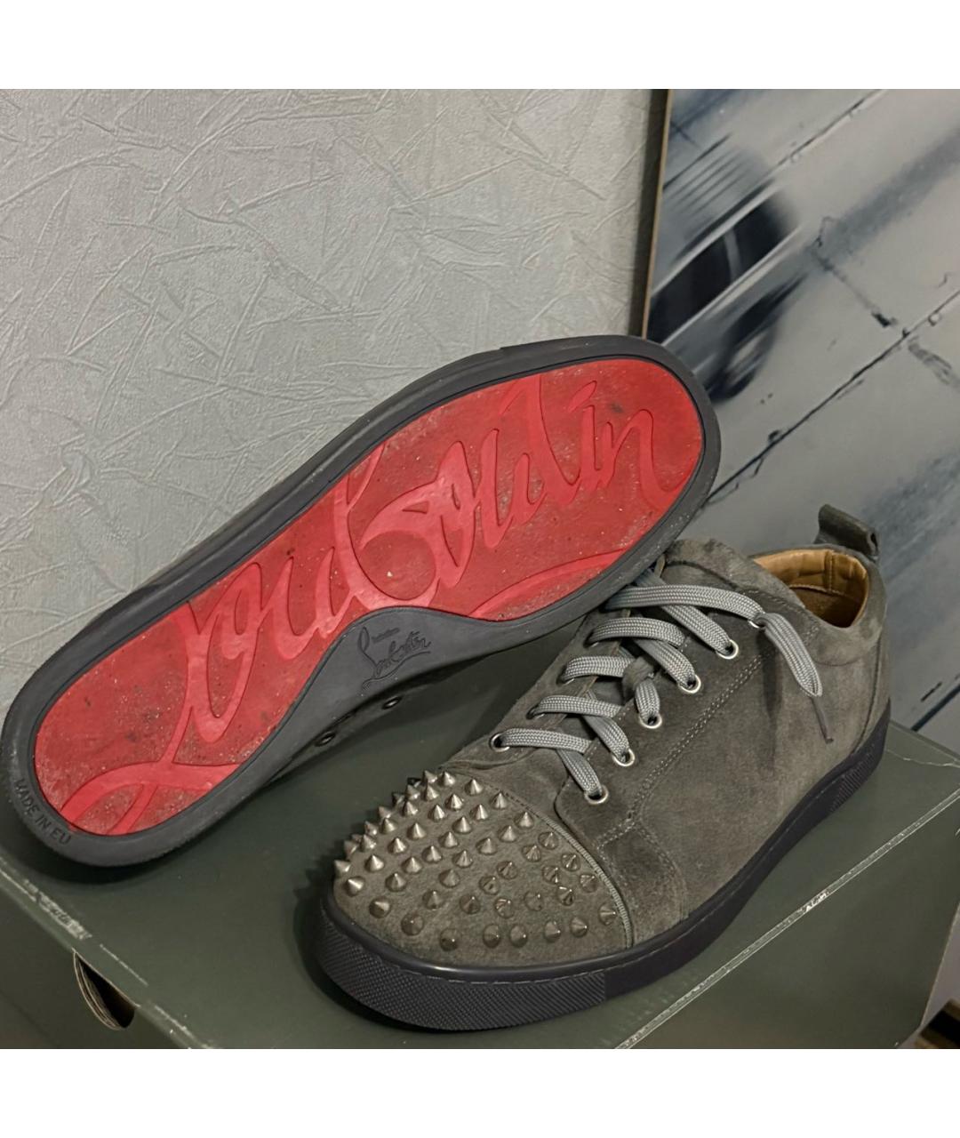 CHRISTIAN LOUBOUTIN Серые замшевые низкие кроссовки / кеды, фото 8