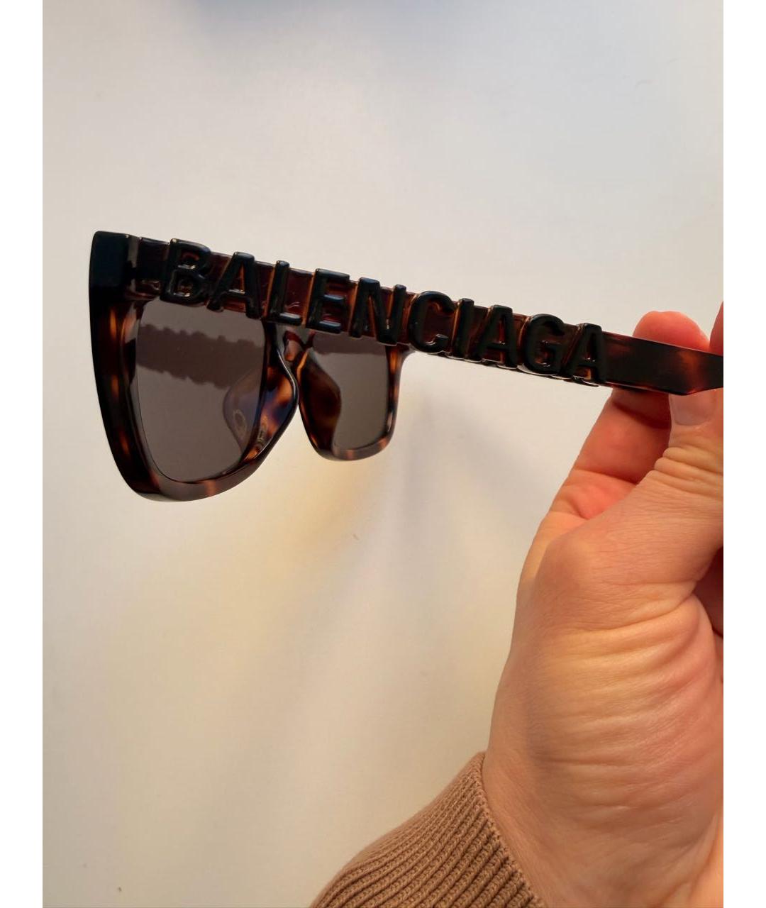 BALENCIAGA Коричневые пластиковые солнцезащитные очки, фото 2