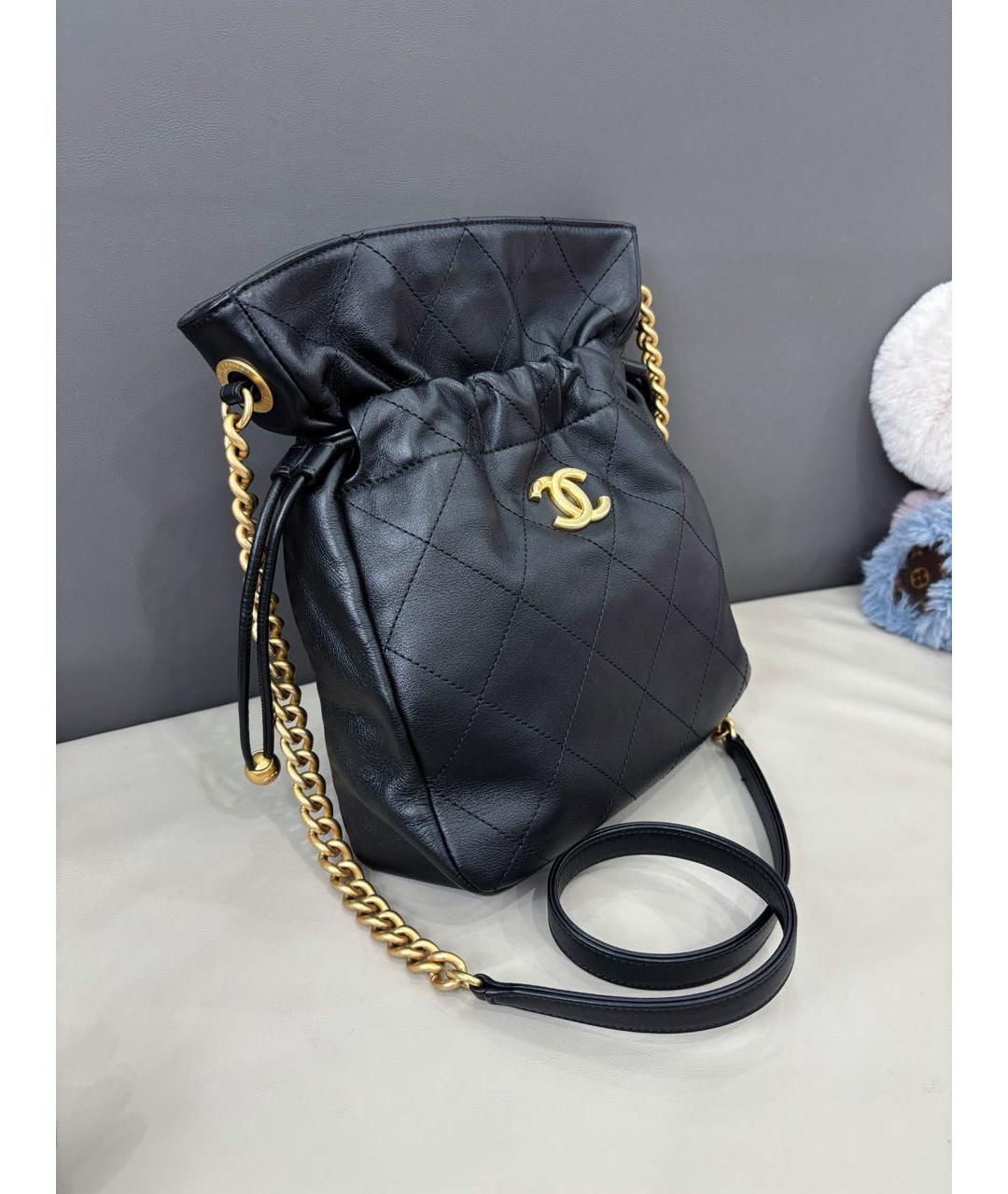 CHANEL Черная кожаная сумка через плечо, фото 2