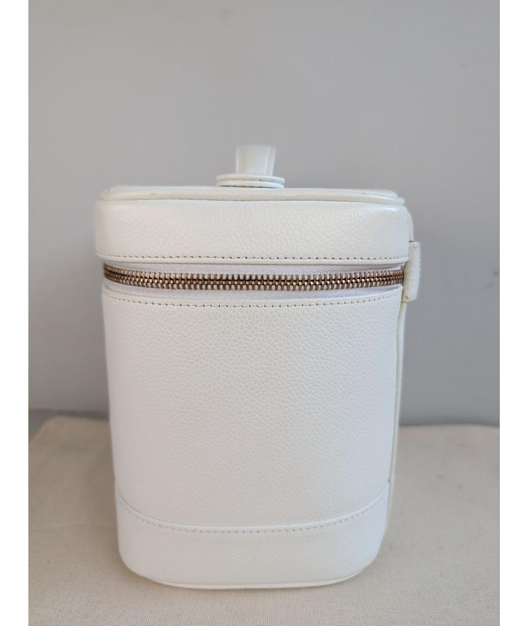 CHANEL Белая кожаная сумка с короткими ручками, фото 5