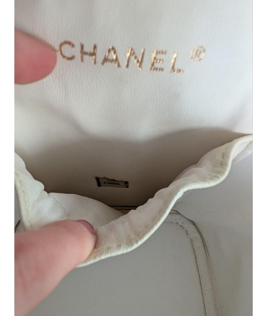 CHANEL Белая кожаная сумка с короткими ручками, фото 8
