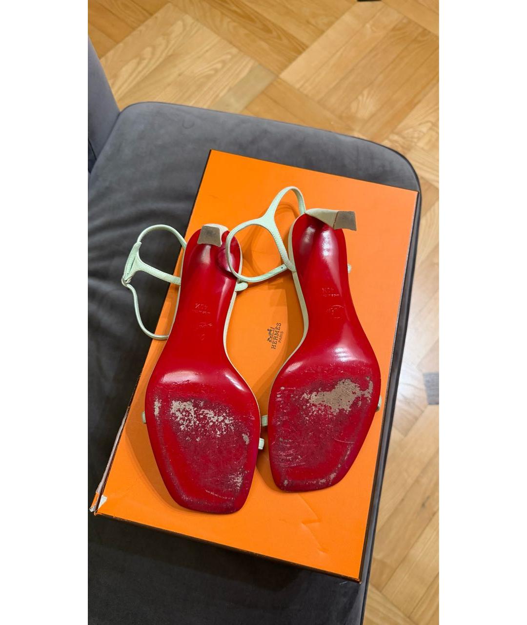 CHRISTIAN LOUBOUTIN Салатовые замшевые босоножки, фото 6