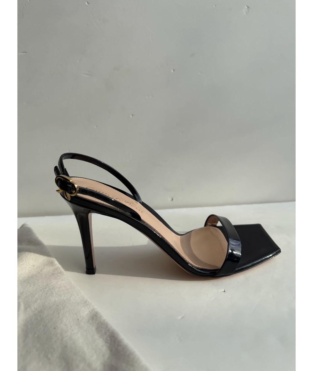 GIANVITO ROSSI Черные босоножки из лакированной кожи, фото 9