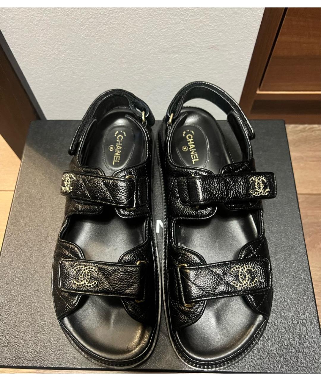 CHANEL Черные кожаные сандалии, фото 2