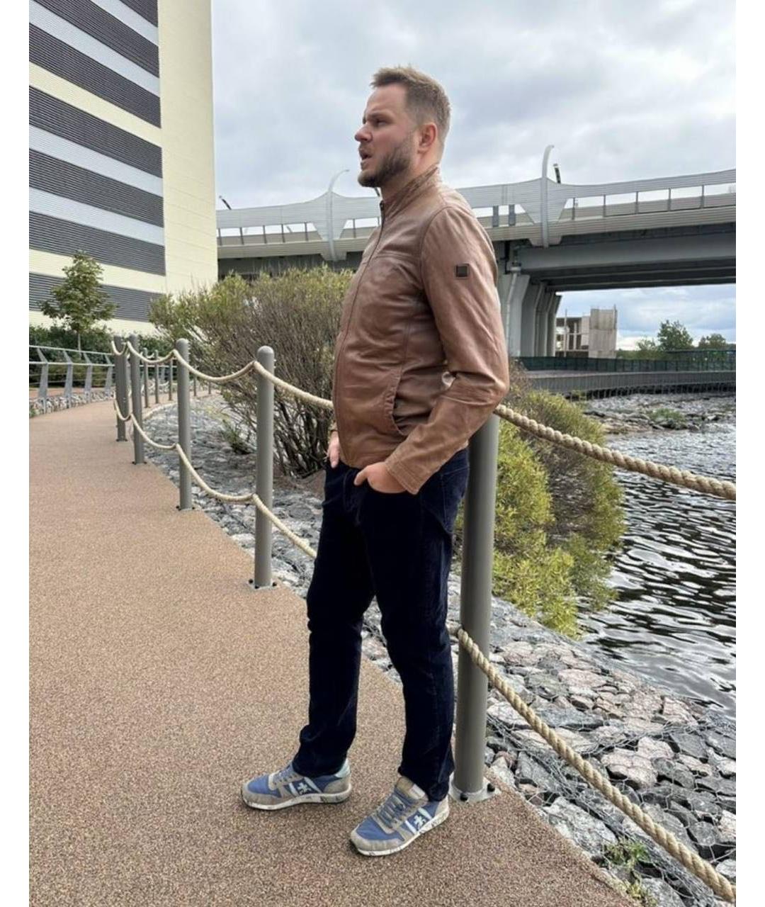 HUGO BOSS Коричневая кожаная куртка, фото 5