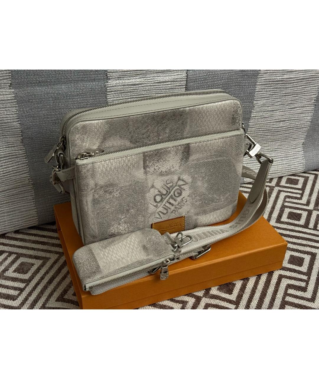 LOUIS VUITTON Серая сумка на плечо, фото 2