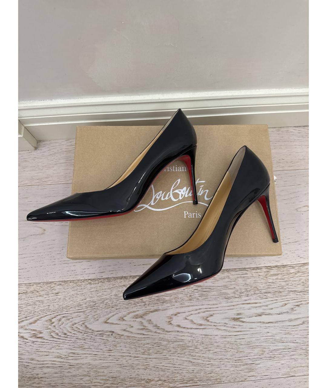 CHRISTIAN LOUBOUTIN Черные туфли из лакированной кожи, фото 6
