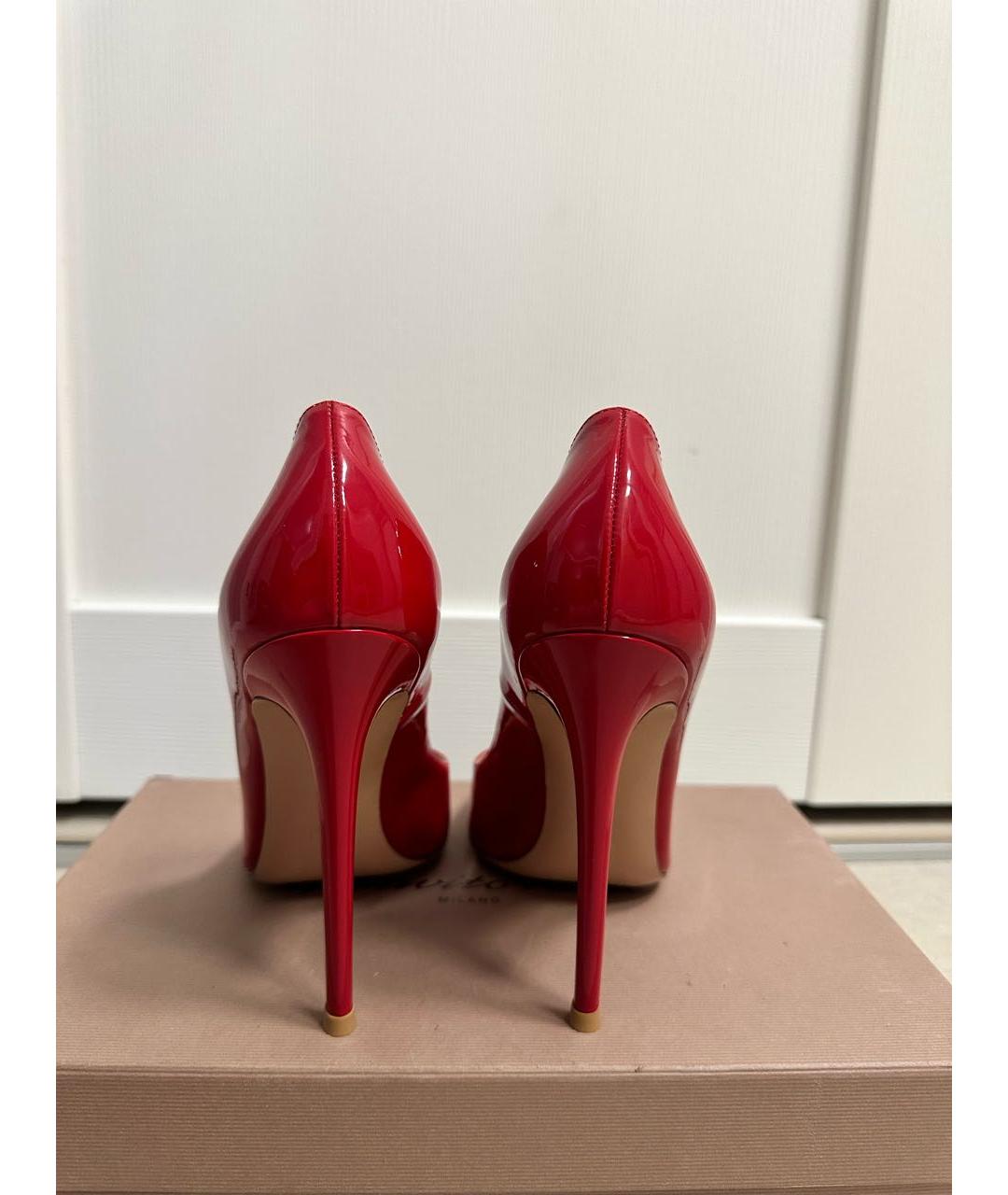 GIANVITO ROSSI Красные туфли из лакированной кожи, фото 3