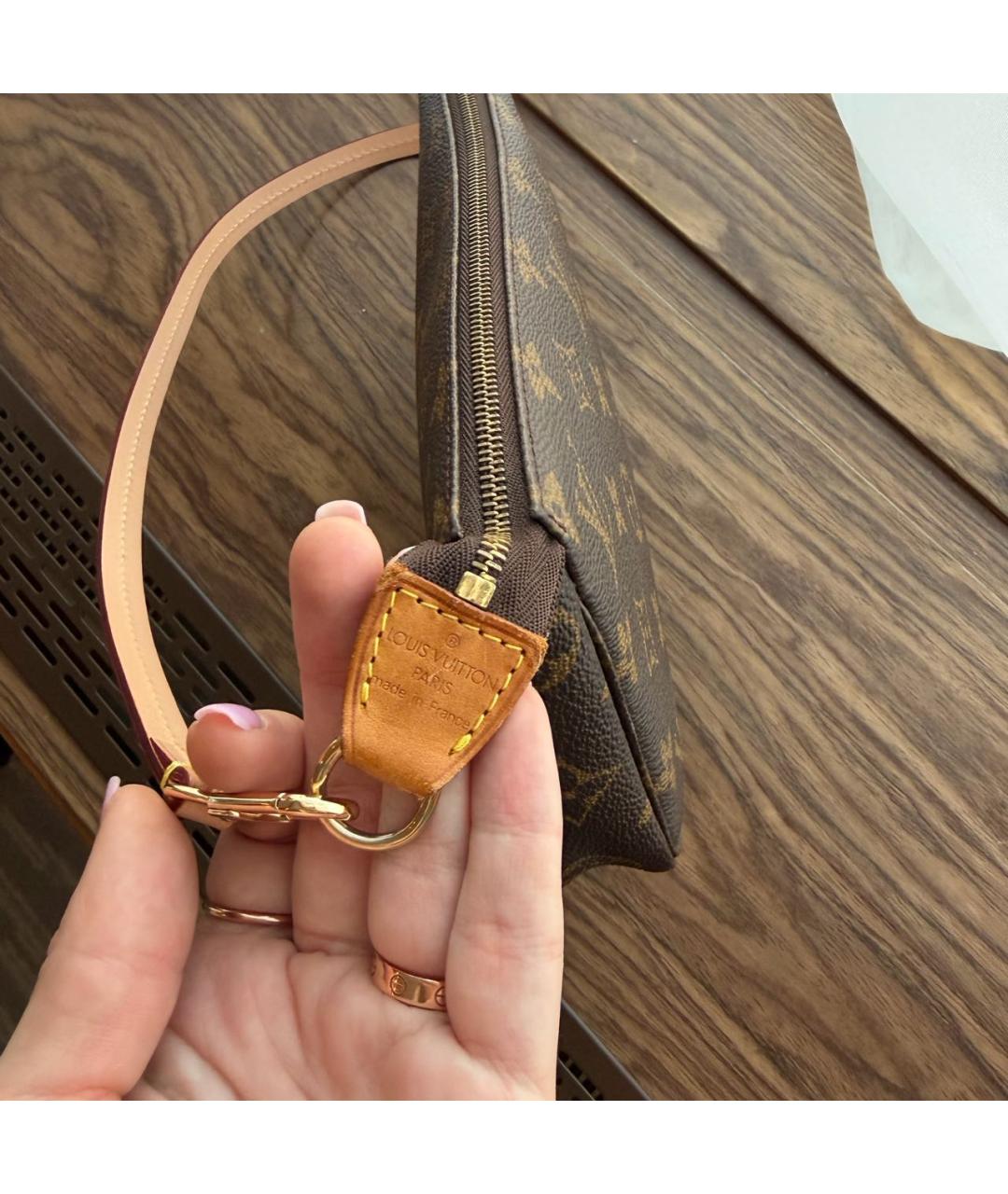 LOUIS VUITTON Коричневая сумка через плечо, фото 8