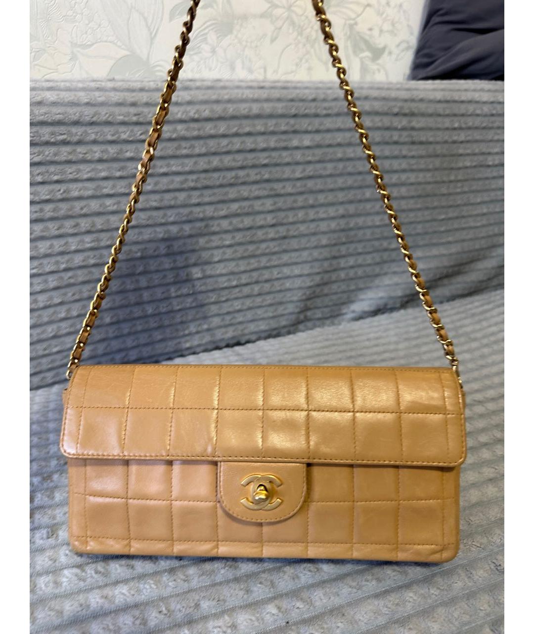 CHANEL Бежевая кожаная сумка через плечо, фото 9