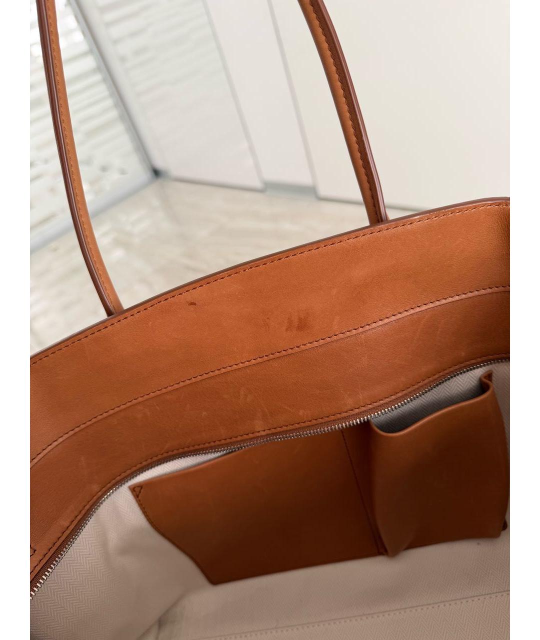 THE ROW Коричневая кожаная сумка тоут, фото 6