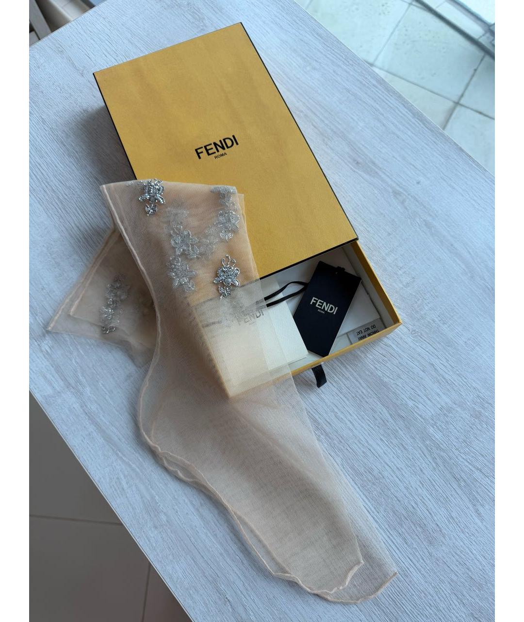 FENDI Бежевые носки, чулки и колготы, фото 2