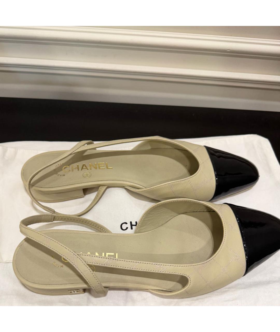 CHANEL Бежевые кожаные балетки, фото 4