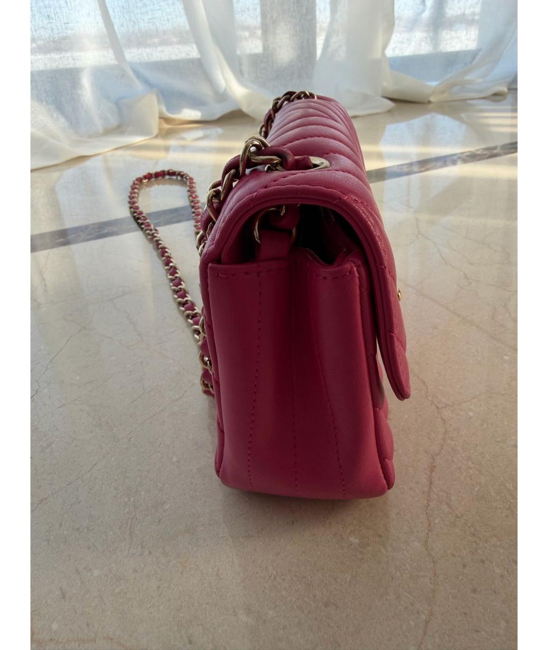 CHANEL Фуксия кожаная сумка через плечо, фото 2