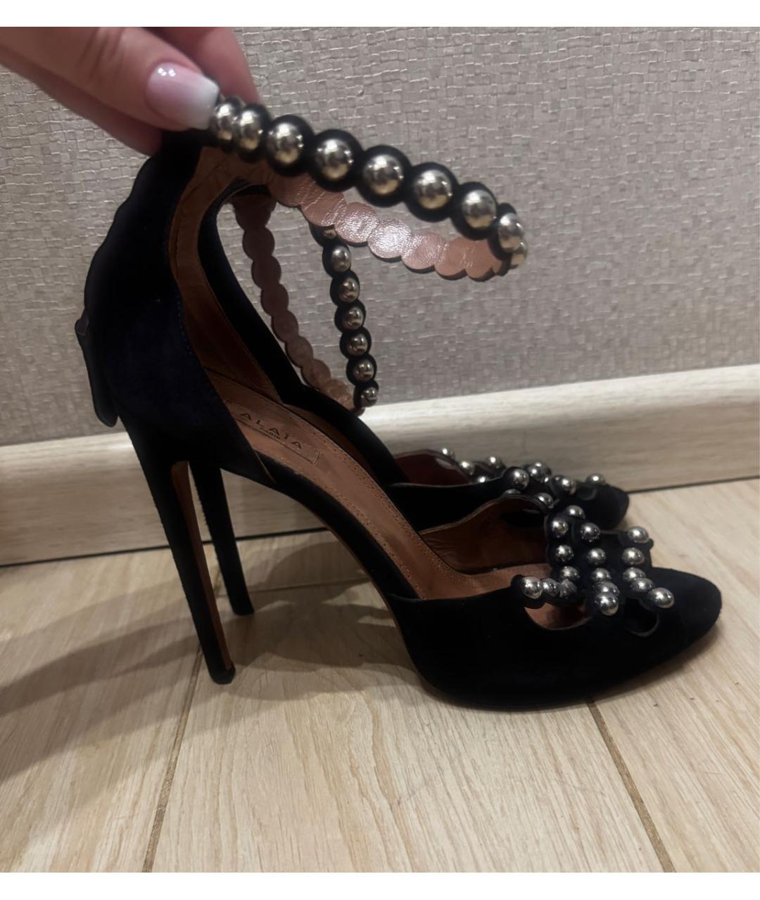 ALAIA Черные замшевые босоножки, фото 5