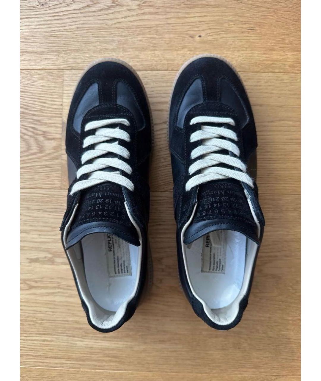 MAISON MARGIELA Черные замшевые кеды, фото 4