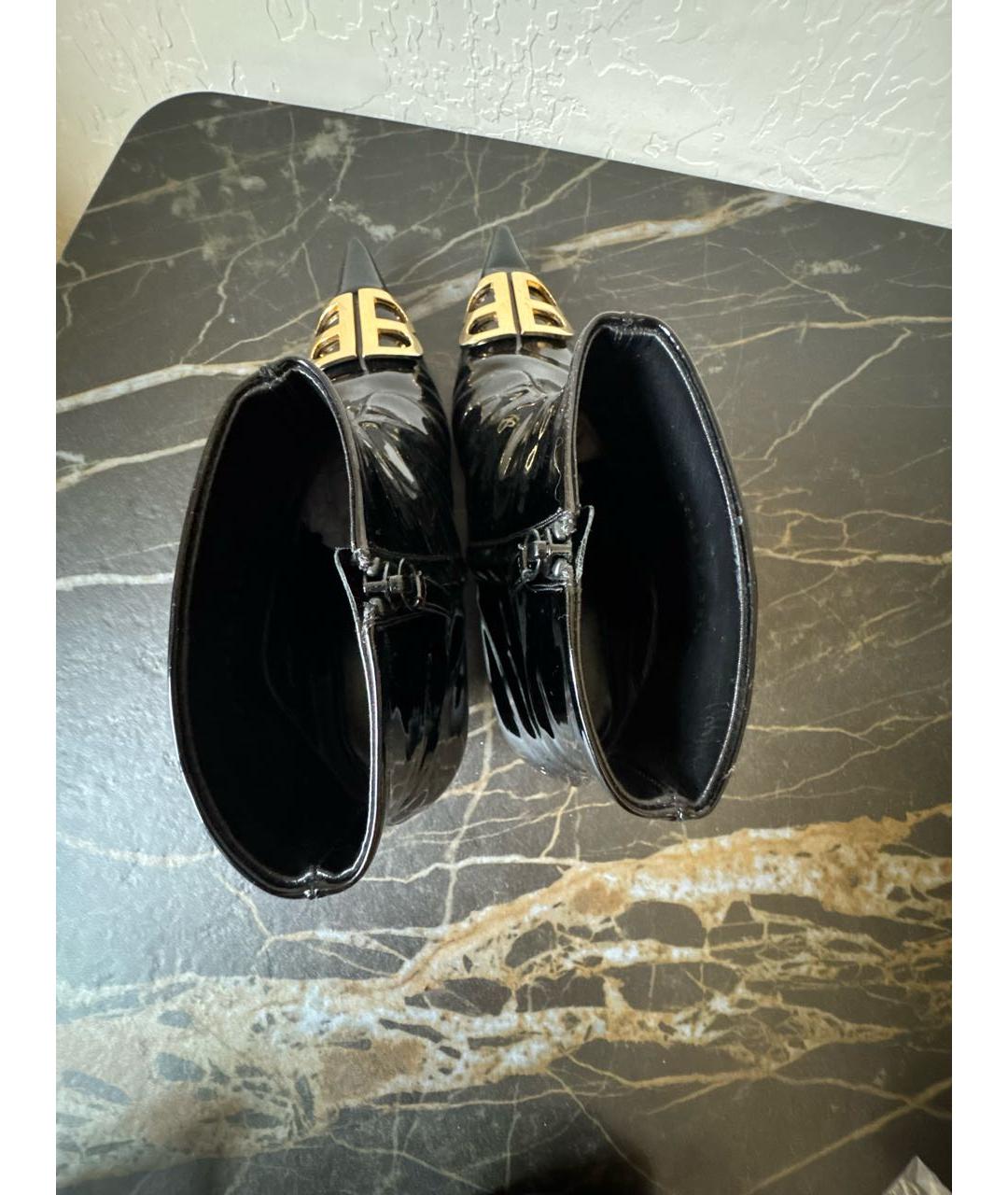 BALENCIAGA Черные ботильоны из лакированной кожи, фото 3