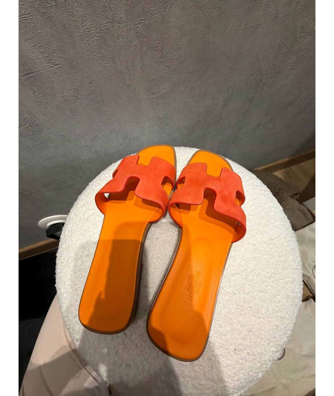 HERMES Оранжевое замшевые шлепанцы, фото 3
