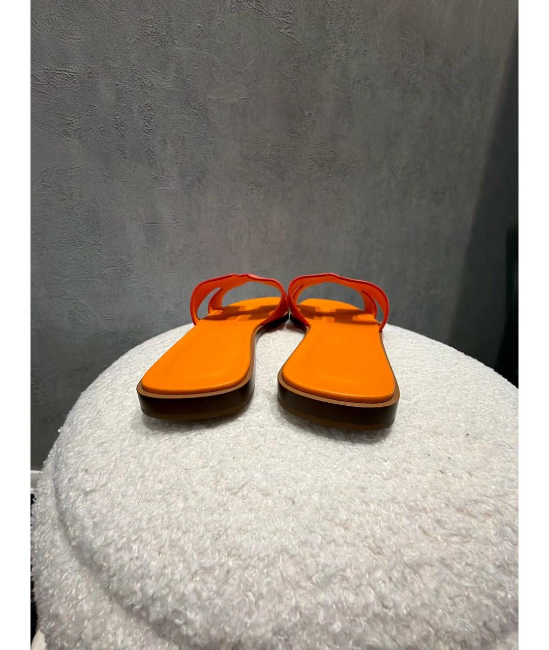 HERMES Оранжевое замшевые шлепанцы, фото 4