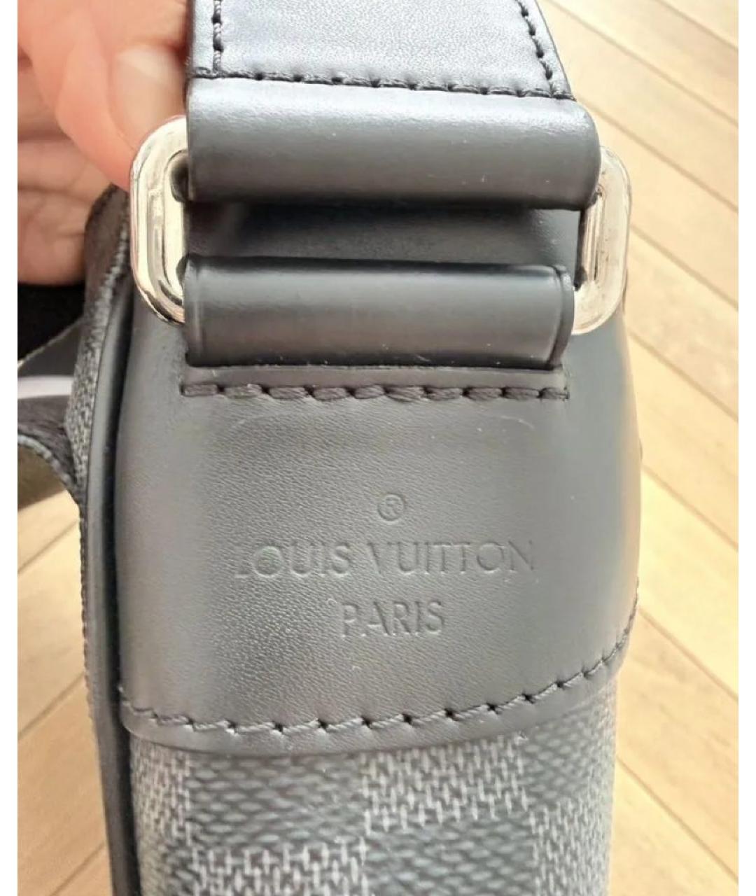 LOUIS VUITTON Антрацитовая сумка на плечо из искусственной кожи, фото 5