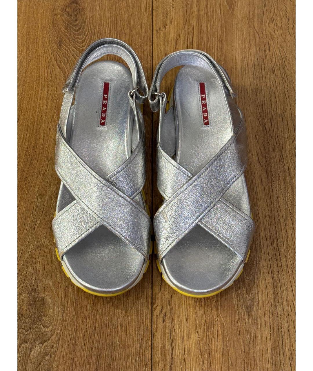 PRADA Серебряные кожаные босоножки, фото 2