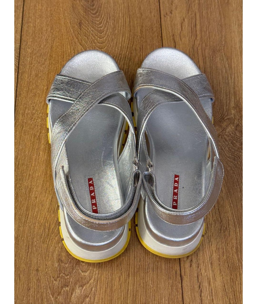 PRADA Серебряные кожаные босоножки, фото 3