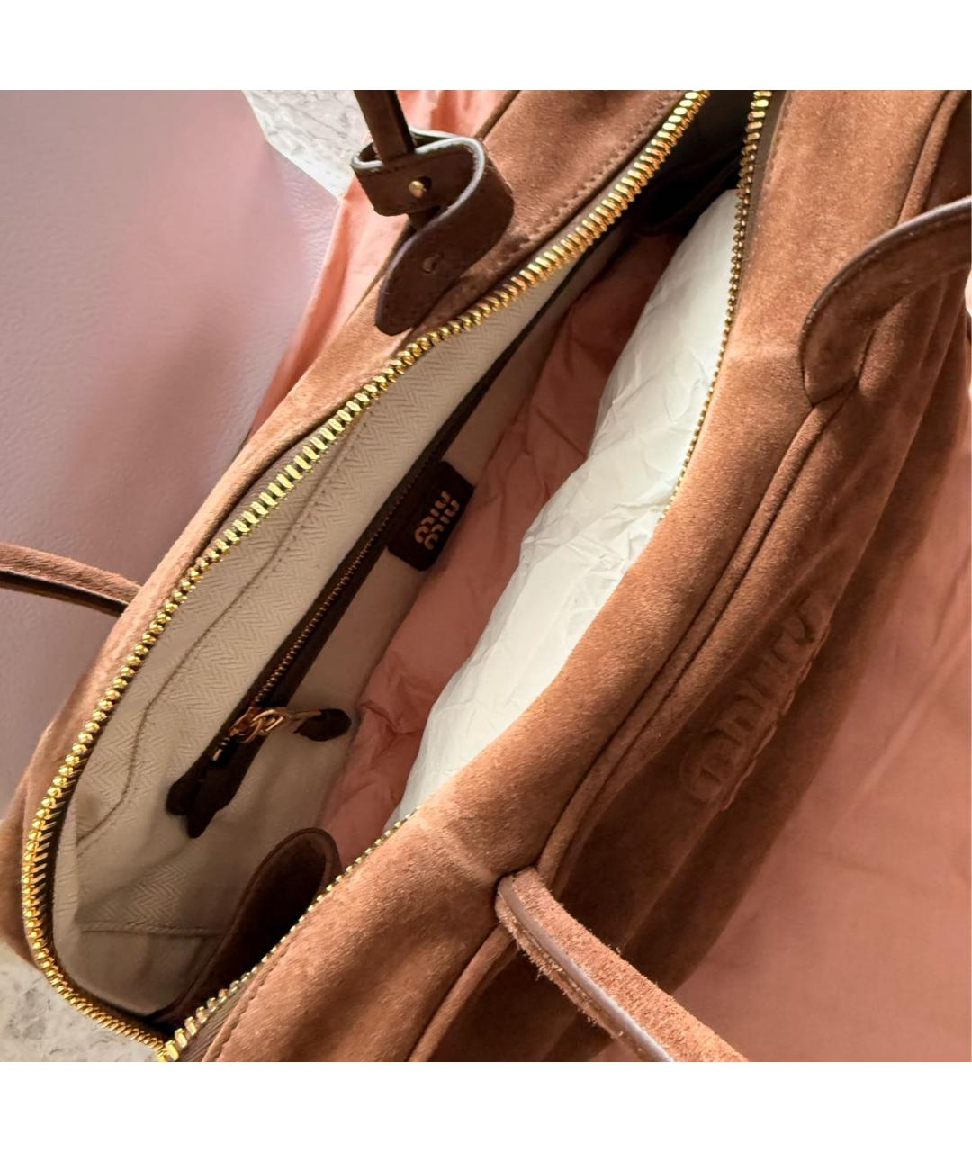 MIU MIU Коричневая замшевая сумка тоут, фото 2