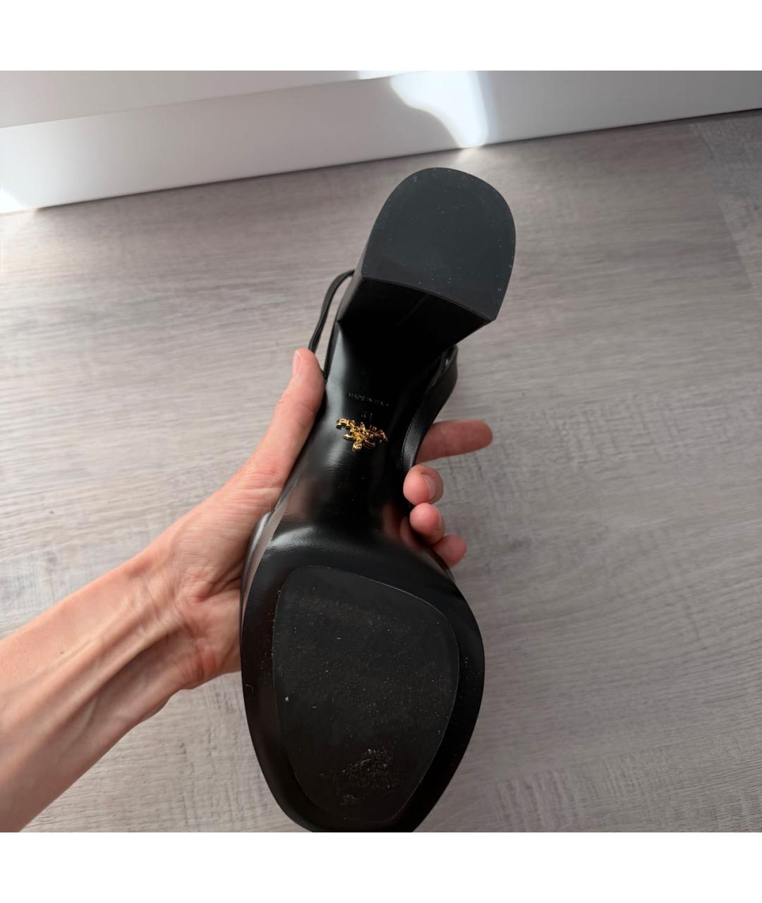PRADA Черные кожаные босоножки, фото 3