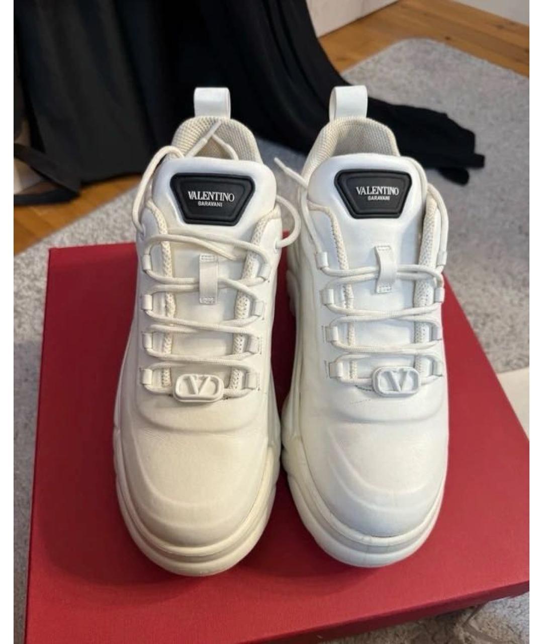 VALENTINO Белые кожаные кеды, фото 3