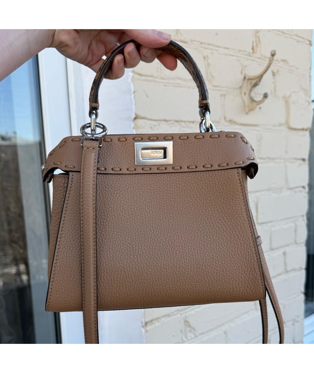 FENDI Бежевая кожаная сумка через плечо, фото 3