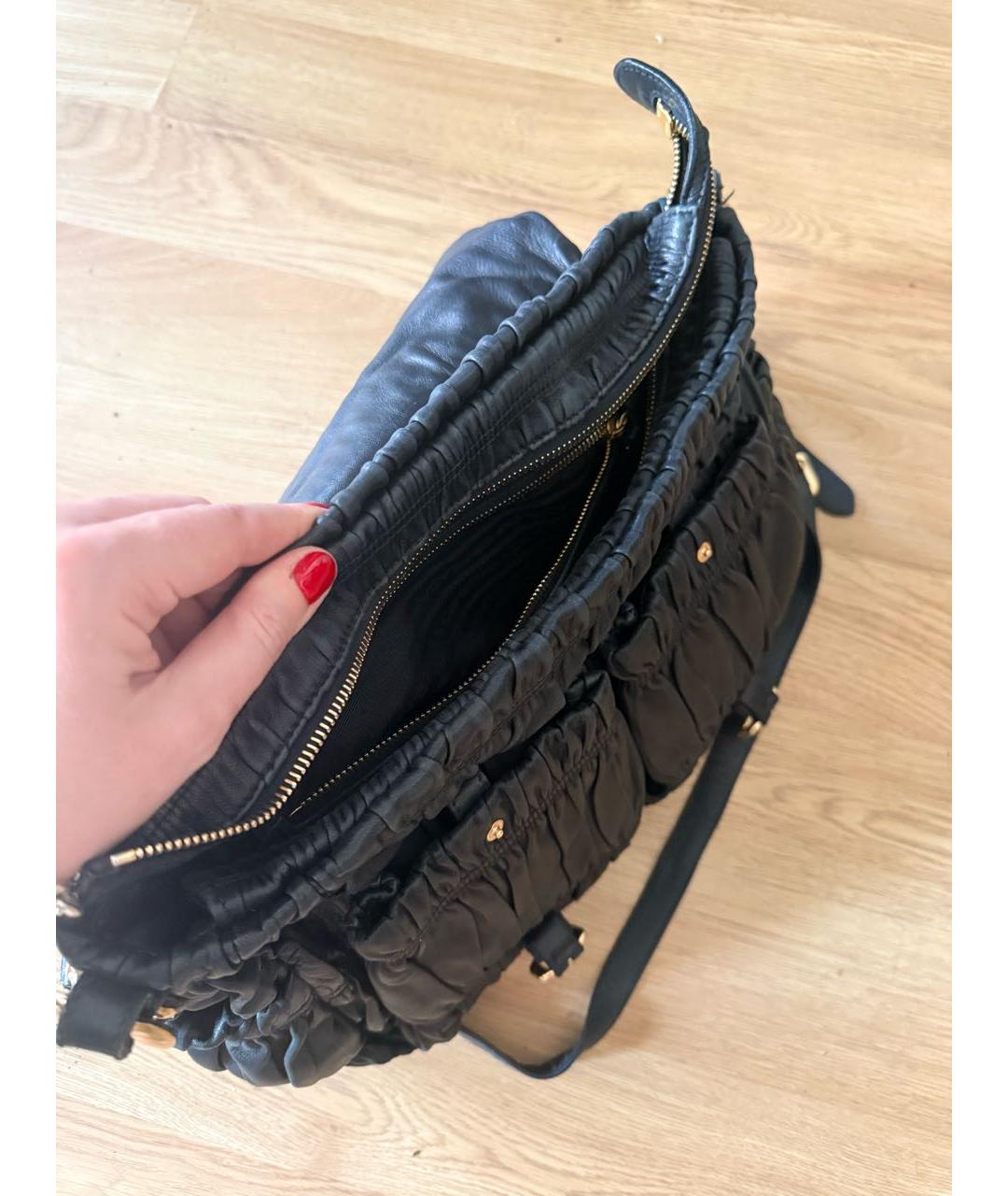 PRADA Черная кожаная сумка через плечо, фото 4