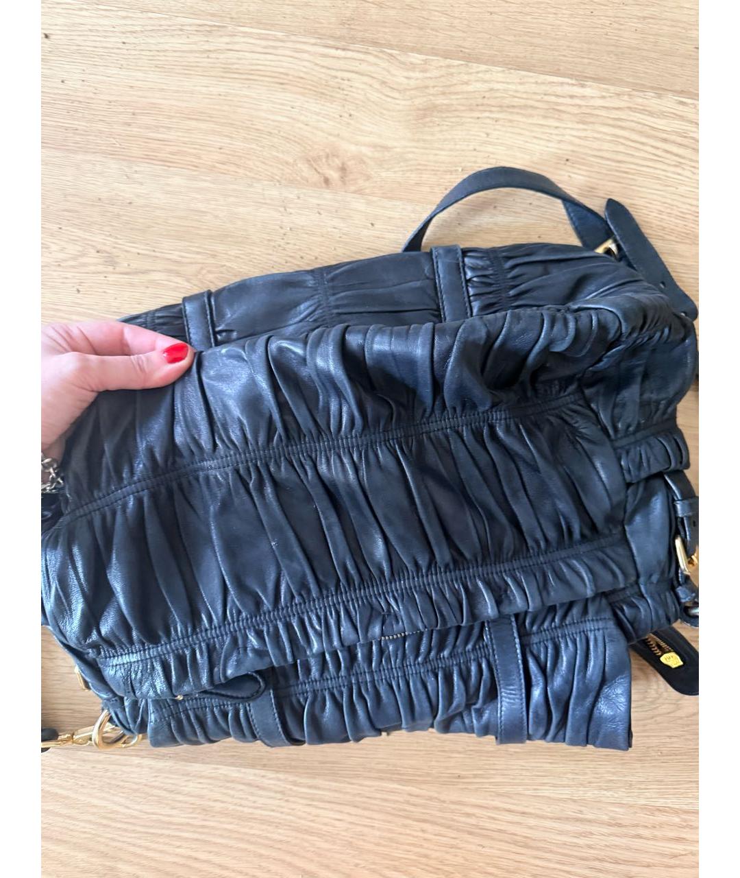 PRADA Черная кожаная сумка через плечо, фото 3