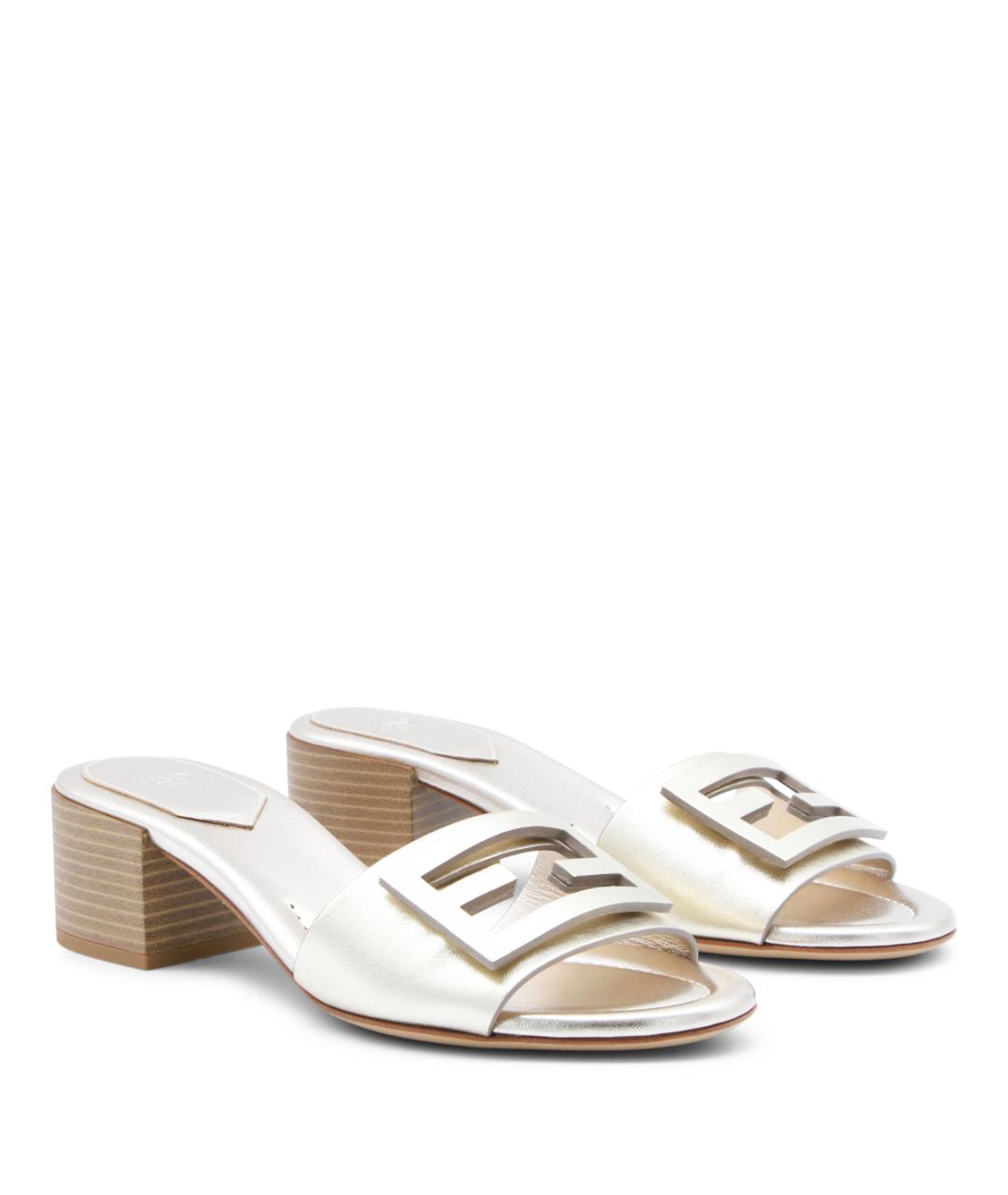 FENDI Серые кожаные босоножки, фото 2