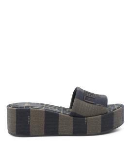 FENDI Сандалии