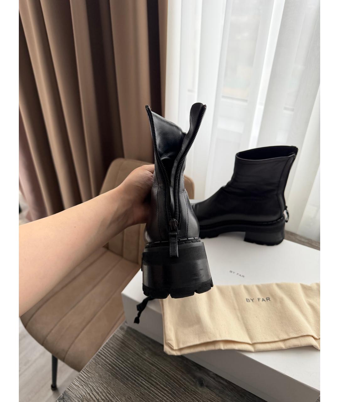 BY FAR Черные кожаные ботинки, фото 4