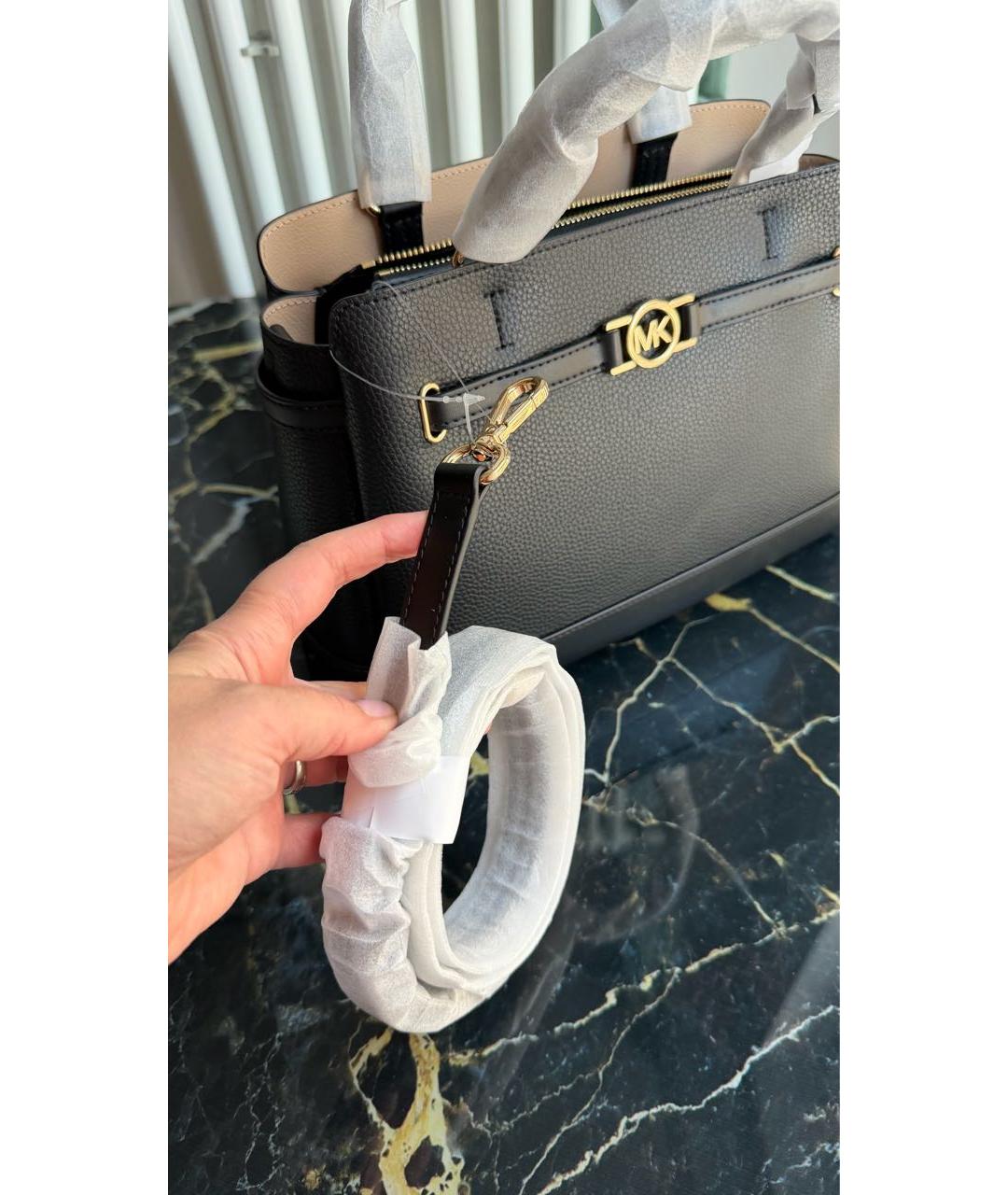 MICHAEL KORS Черная кожаная сумка с короткими ручками, фото 7