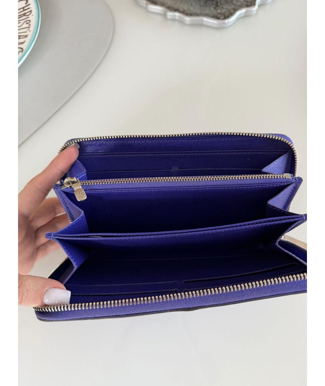 LOUIS VUITTON Фиолетовый кожаный кошелек, фото 3