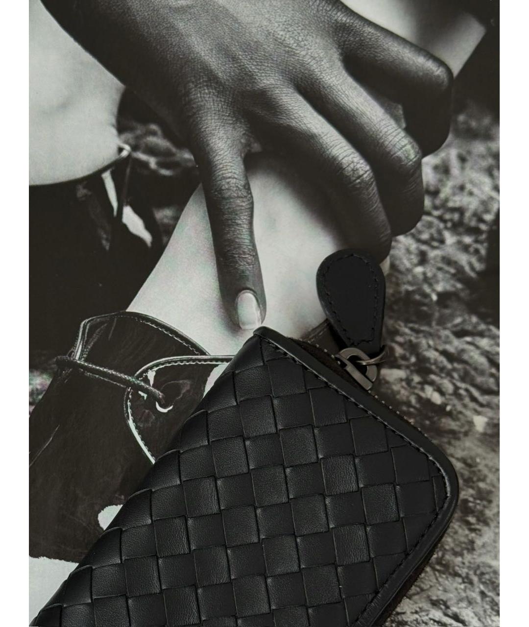 BOTTEGA VENETA Черный кожаный кардхолдер, фото 3