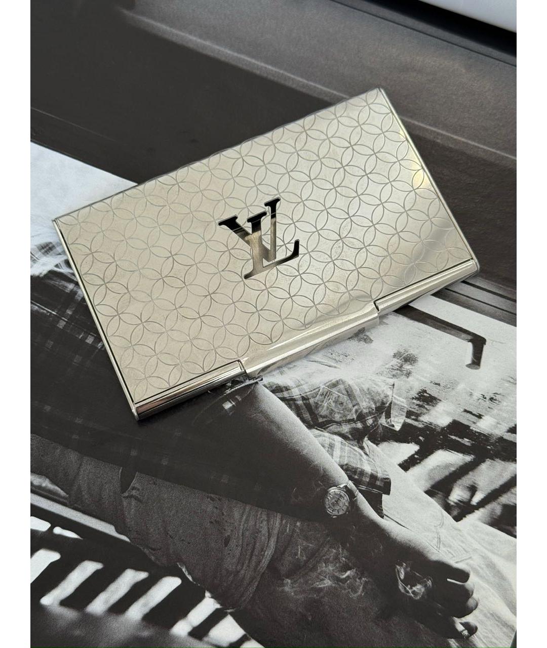 LOUIS VUITTON Серебрянный кардхолдер, фото 5