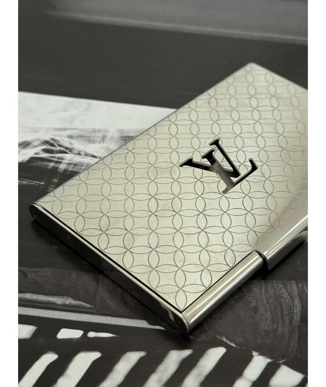 LOUIS VUITTON Серебрянный кардхолдер, фото 2