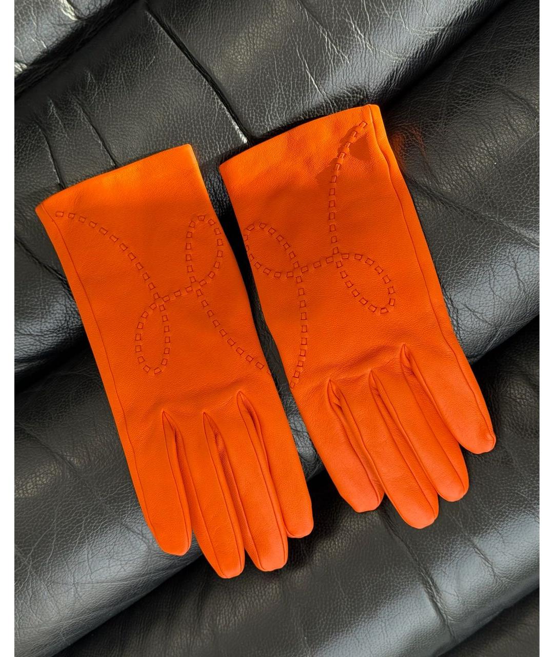 HERMES Оранжевое кожаные перчатки, фото 2