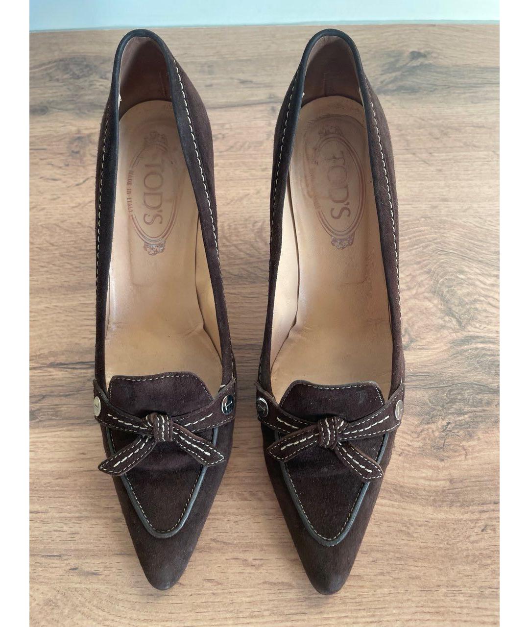 TOD'S Коричневые замшевые лодочки на низком каблуке, фото 2