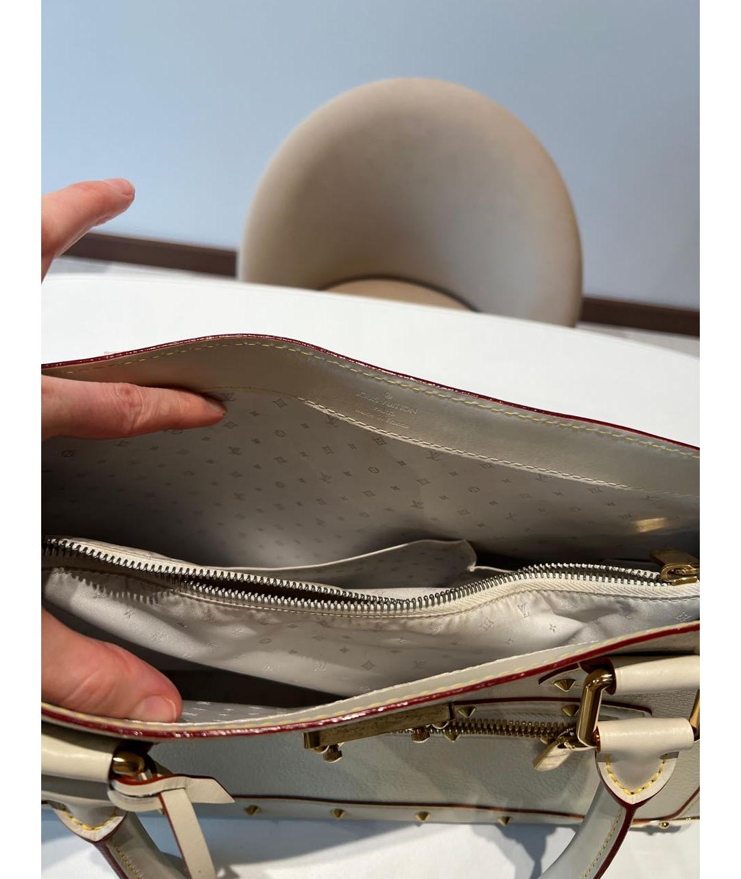 LOUIS VUITTON Белая кожаная сумка с короткими ручками, фото 5