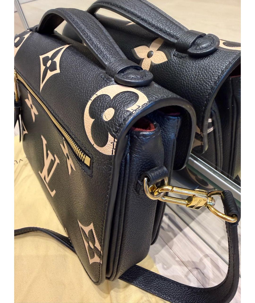 LOUIS VUITTON Черная кожаная сумка с короткими ручками, фото 5